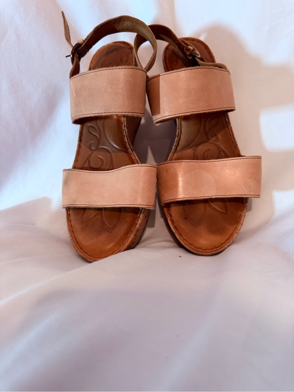 Born Women’s 10M Tan Leather Cork Wedge Sandals Ankle Strap Platform D95802